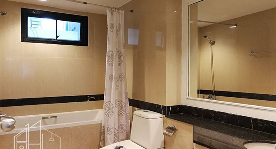 For rent 3 ベッドルーム condo in Khlong Toei, Bangkok