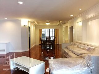 Apartment zur Miete mit 3 Zimmer in Khlong Toei, Bangkok