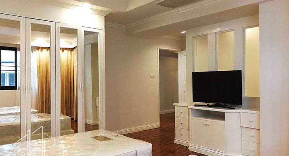 For rent 3 ベッドルーム apartment in Khlong Toei, Bangkok