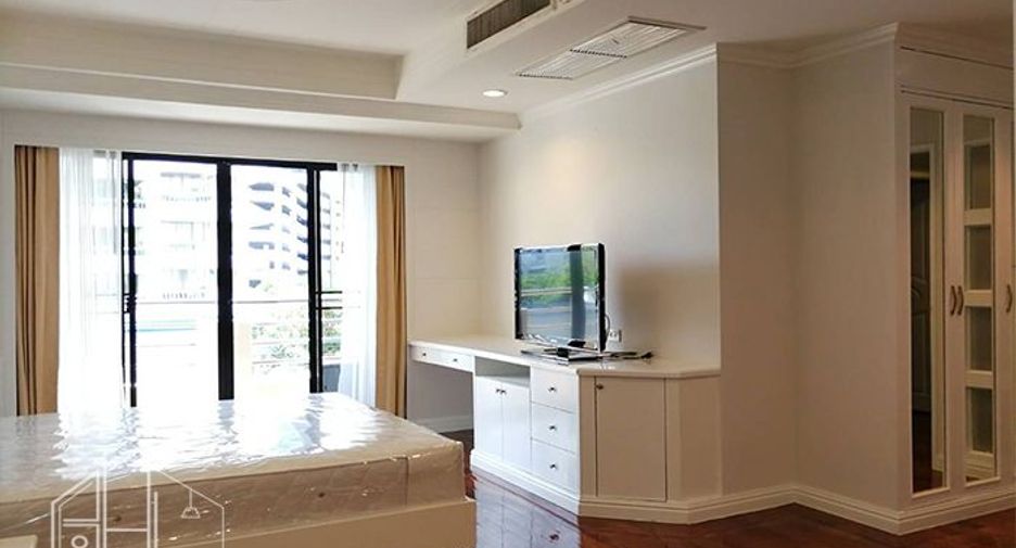 For rent 3 ベッドルーム apartment in Khlong Toei, Bangkok