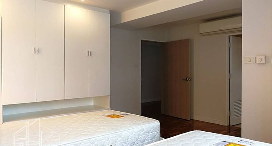 For rent 4 ベッドルーム apartment in Khlong Toei, Bangkok