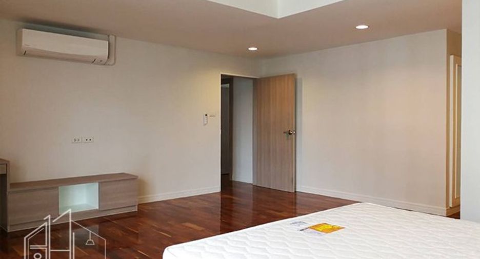 For rent 4 ベッドルーム apartment in Khlong Toei, Bangkok