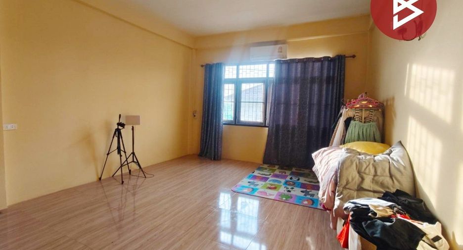Gewerbefläche zum Kauf mit 3 Zimmer in Chom Thong, Bangkok