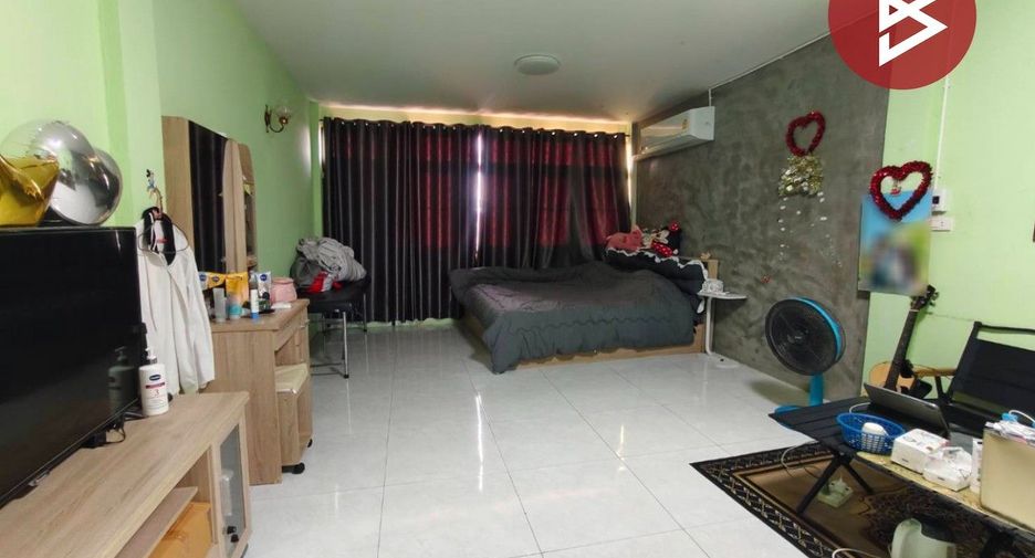 Gewerbefläche zum Kauf mit 3 Zimmer in Chom Thong, Bangkok