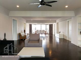 Wohnung zur Miete mit 3 Zimmer in Khlong Toei, Bangkok