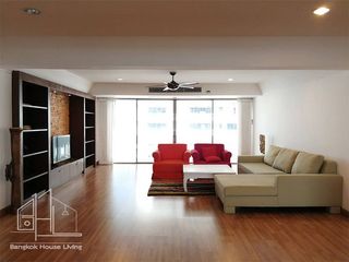 For rent 3 bedrooms condo in Khlong Toei, Bangkok