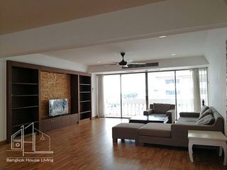 Apartment zur Miete mit 3 Zimmer in Khlong Toei, Bangkok