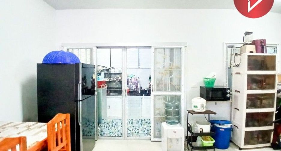 For sale 3 ベッドルーム townhouse in Bang Phli, Samut Prakan