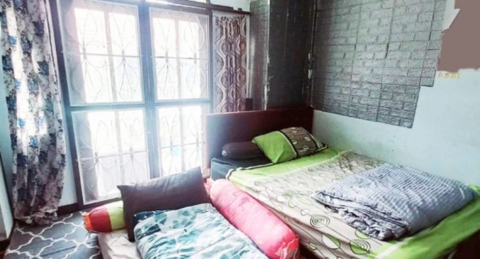 For sale 2 bedrooms townhouse in Nong Khaem, Bangkok