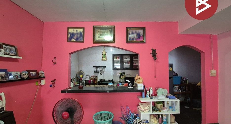 For sale 3 bedrooms townhouse in Khlong Luang, Pathum Thani