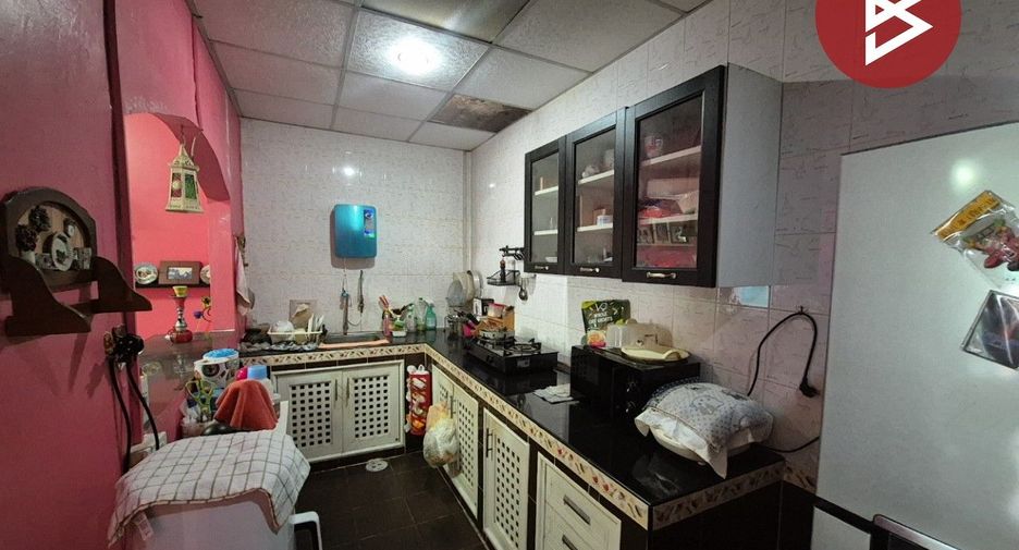 For sale 3 bedrooms townhouse in Khlong Luang, Pathum Thani