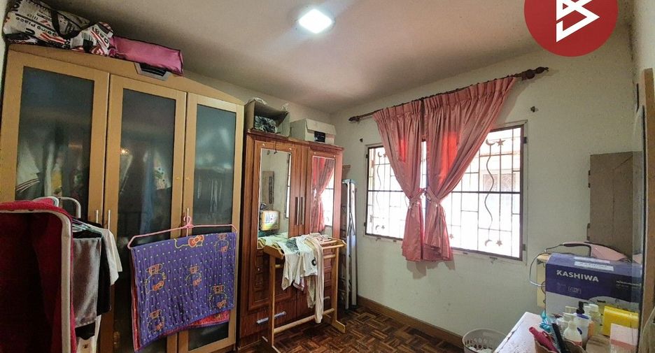 For sale 3 bedrooms townhouse in Khlong Luang, Pathum Thani