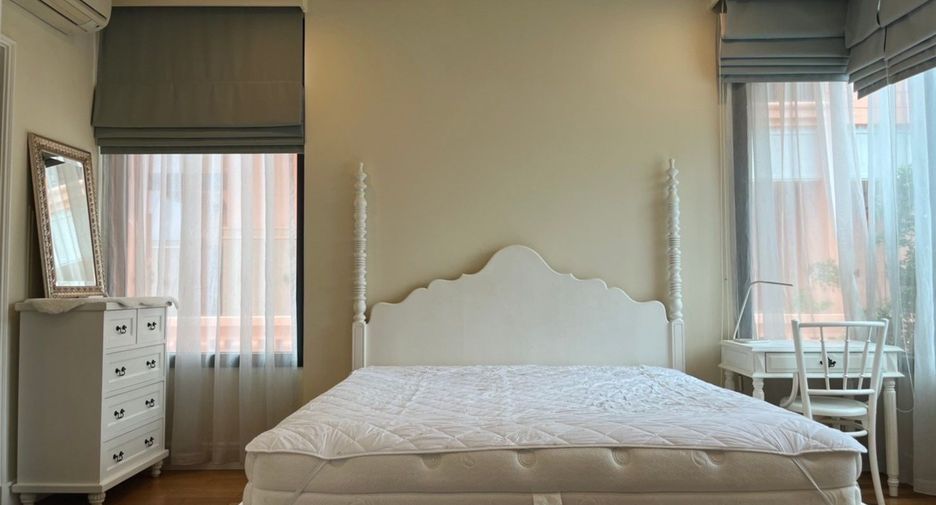 For sale 1 bed condo in Khlong Toei, Bangkok