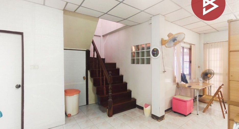 For sale 3 ベッドルーム townhouse in Nong Khaem, Bangkok