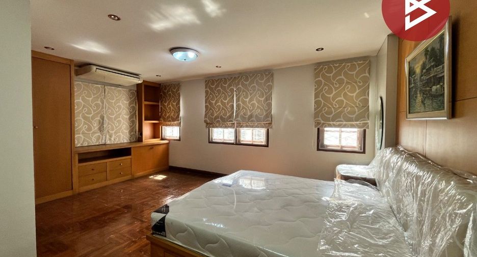Reihenhaus zum Kauf mit 3 Zimmer in Mueang Nonthaburi, Nonthaburi