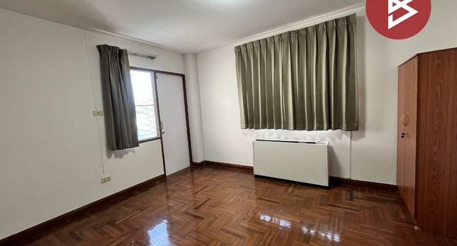 Reihenhaus zum Kauf mit 3 Zimmer in Mueang Nonthaburi, Nonthaburi