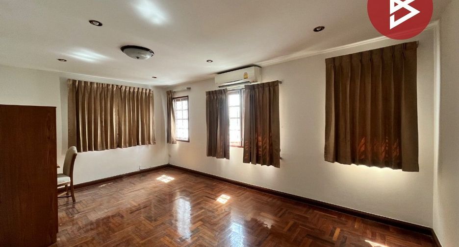 Reihenhaus zum Kauf mit 3 Zimmer in Mueang Nonthaburi, Nonthaburi
