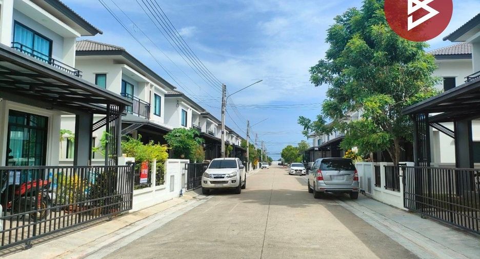 出售 4 卧室 联排别墅 在 Bang Pakong, Chachoengsao