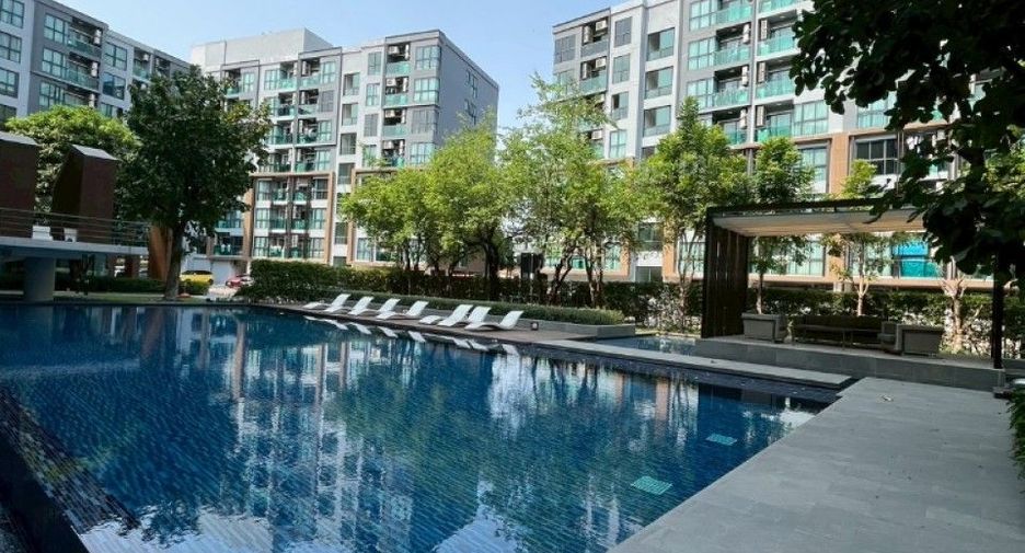 For sale 2 bedrooms condo in Khlong Toei, Bangkok