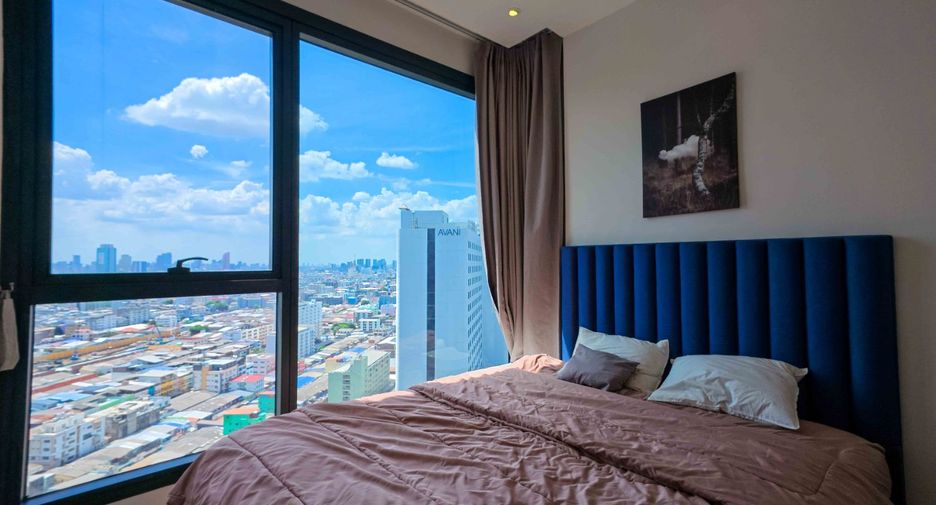 For sale 2 bedrooms condo in Huai Khwang, Bangkok
