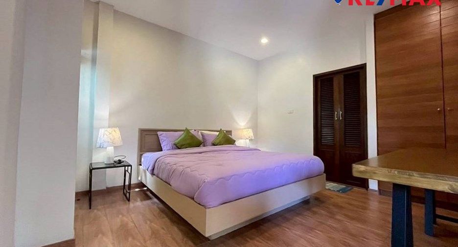 À vendre 4 chambres maison à Pratumnak, Pattaya