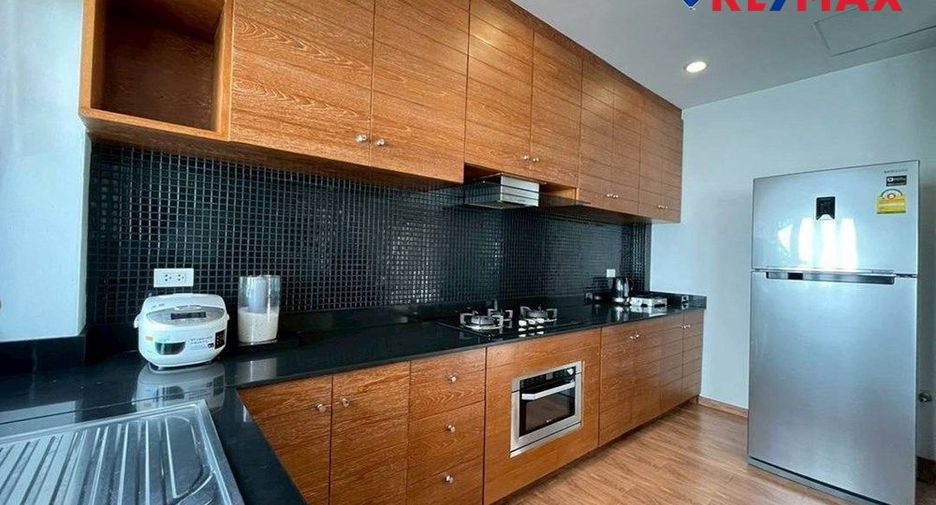 À vendre 4 chambres maison à Pratumnak, Pattaya