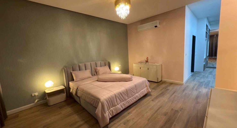 À vendre et à louer 6 chambres villa à Pratumnak, Pattaya