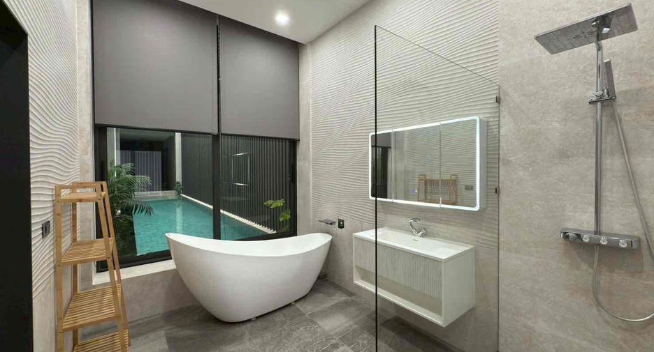 À vendre et à louer 6 chambres villa à Pratumnak, Pattaya