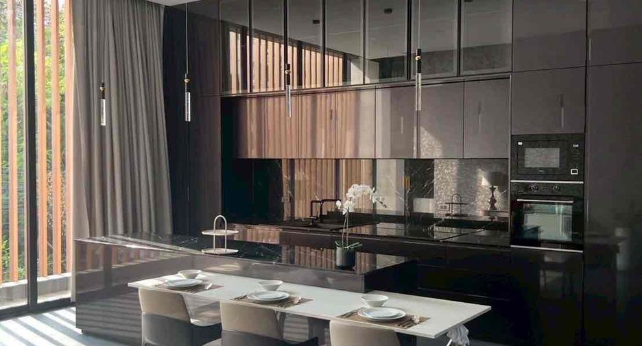 À vendre et à louer 6 chambres villa à Pratumnak, Pattaya