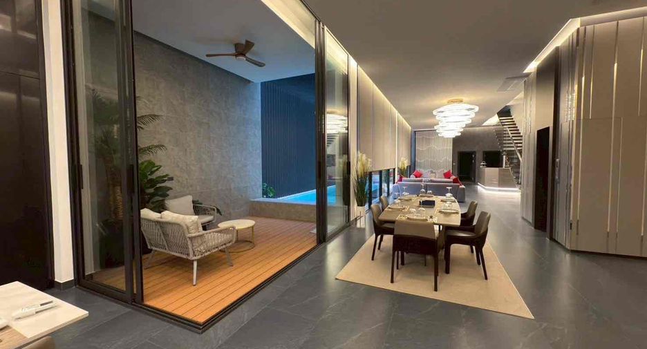 À vendre et à louer 6 chambres villa à Pratumnak, Pattaya