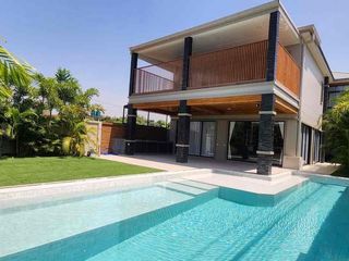 For sale そして for rent 5 ベッドルーム villa in Bang Lamung, Chonburi