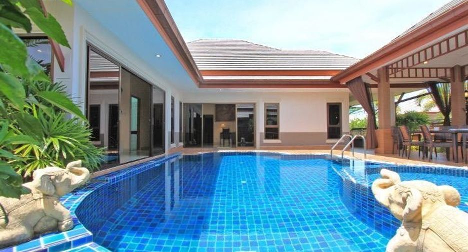 À louer 3 chambres villa à Huay Yai, Pattaya
