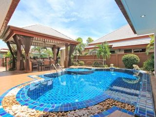 À louer 3 chambres villa à Bang Lamung, Chonburi