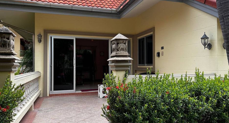 À louer 3 chambres maison à Pratumnak, Pattaya