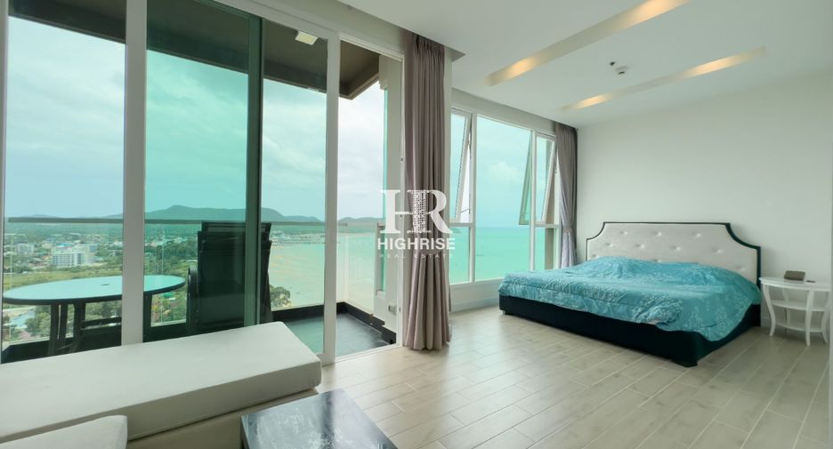 For rent 3 bedrooms condo in Sattahip, Chonburi