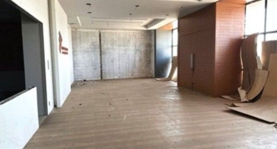 À vendre 1 chambre bureau à Phon Sawan, Nakhon Phanom