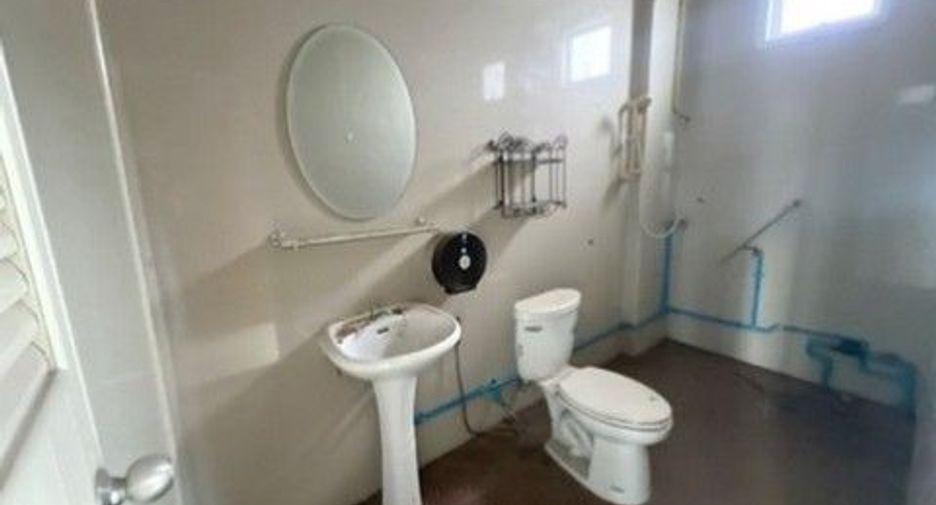 Gewerbefläche zum Kauf mit 1 Zimmer in Nong Bua Daeng, Chaiyaphum