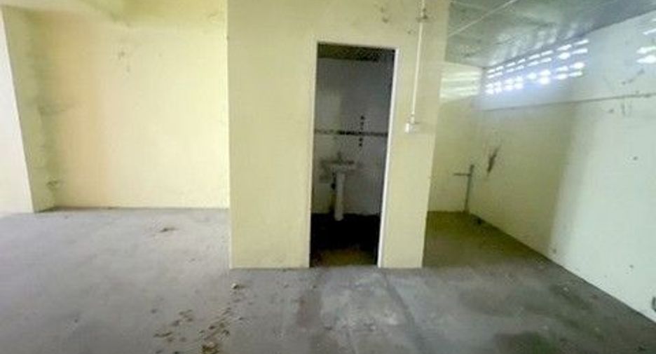 For sale 1 bed townhouse in Nong Bua Daeng, Chaiyaphum