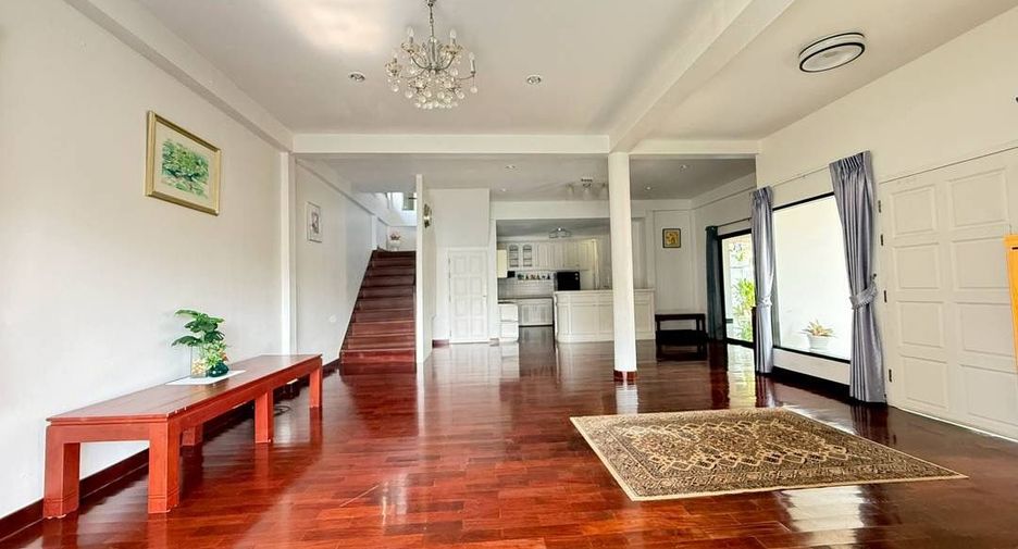 For rent 3 ベッドルーム house in Watthana, Bangkok