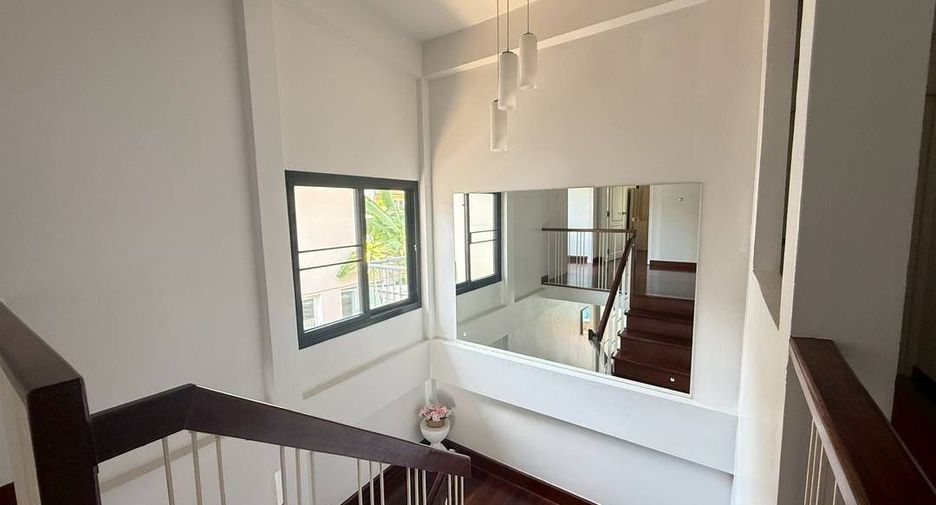 For rent 3 ベッドルーム house in Watthana, Bangkok