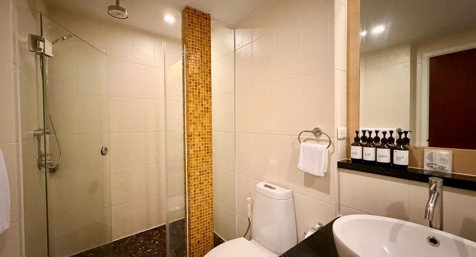 Apartamento con servicios en alquiler de 2 habitaciones en Pathum Wan, Bangkok