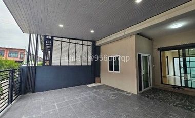 Reihenhaus zum Kauf mit 3 Zimmer in Bang Phli, Samut Prakan