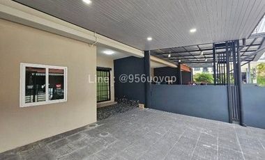Reihenhaus zum Kauf mit 3 Zimmer in Bang Phli, Samut Prakan
