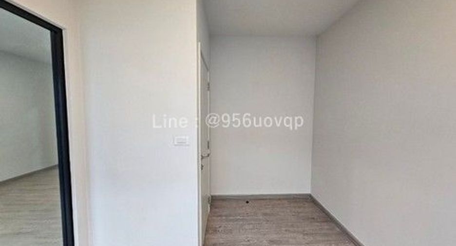 Casa adosada en venta de 3 habitaciones en Bang Phli, Samut Prakan