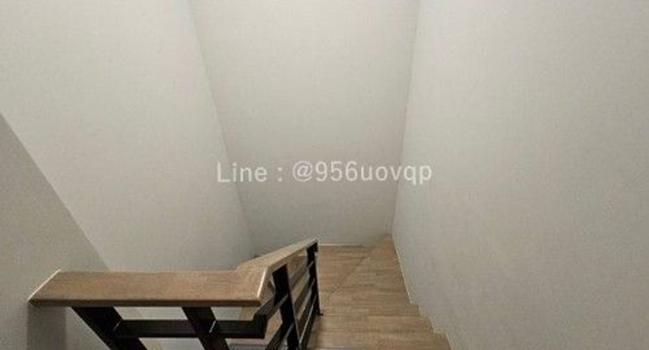 Casa adosada en venta de 3 habitaciones en Bang Phli, Samut Prakan