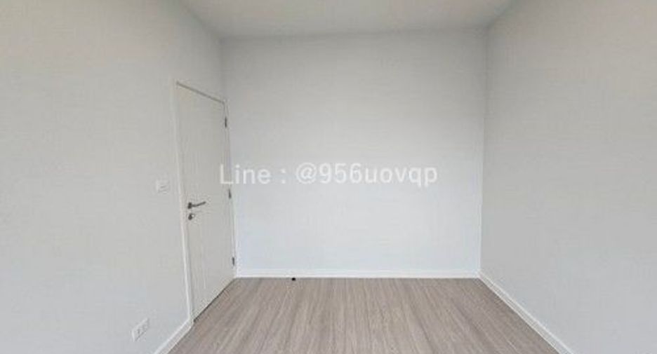 Casa adosada en venta de 3 habitaciones en Bang Phli, Samut Prakan