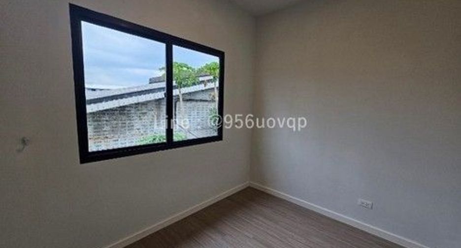 Casa adosada en venta de 3 habitaciones en Bang Phli, Samut Prakan