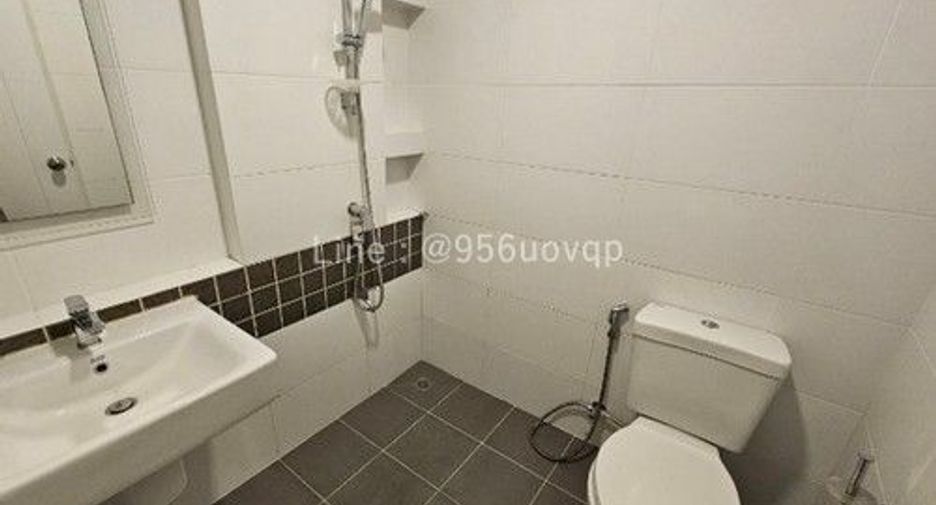 Casa adosada en venta de 3 habitaciones en Bang Phli, Samut Prakan