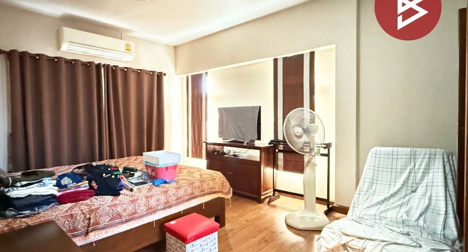 Haus zum Kauf mit 4 Zimmer in Saraphi, Chiang Mai