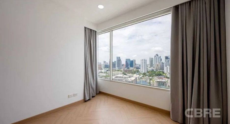 For sale 2 bedrooms condo in Watthana, Bangkok